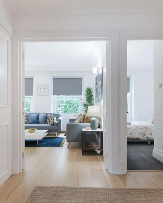 Knightsbridge Two Bed Apartment London Exterior photo